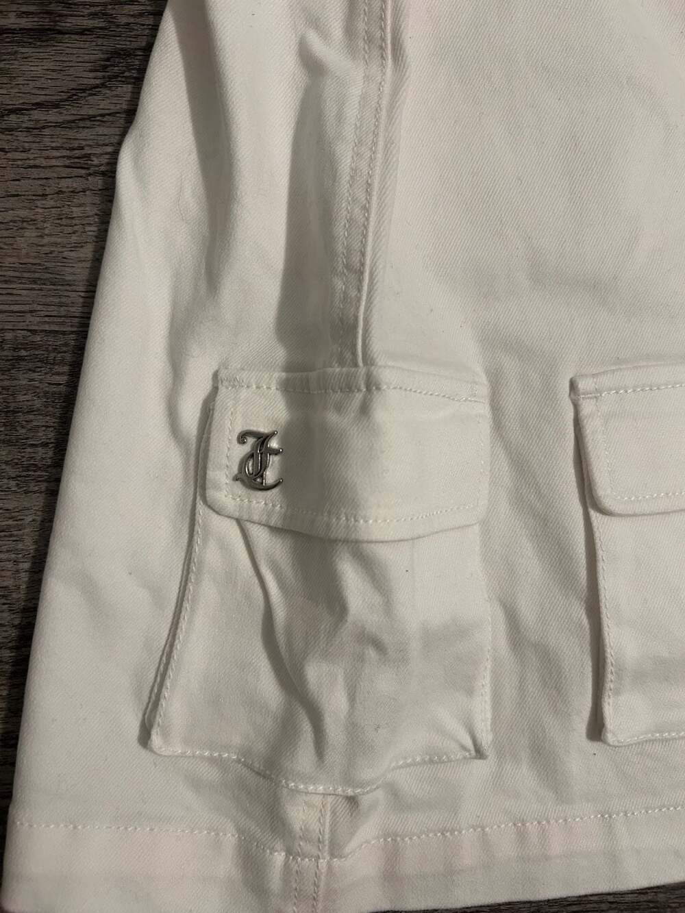 Juicy Couture White Belted Cargo Mini Skirt Size 30 - Picture 3 of 4